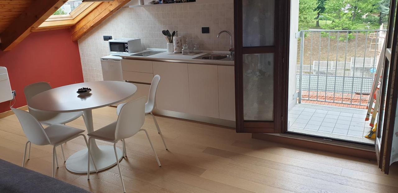 Appartamento Residenza Lavinia モンフォルテ・ダルバ エクステリア 写真