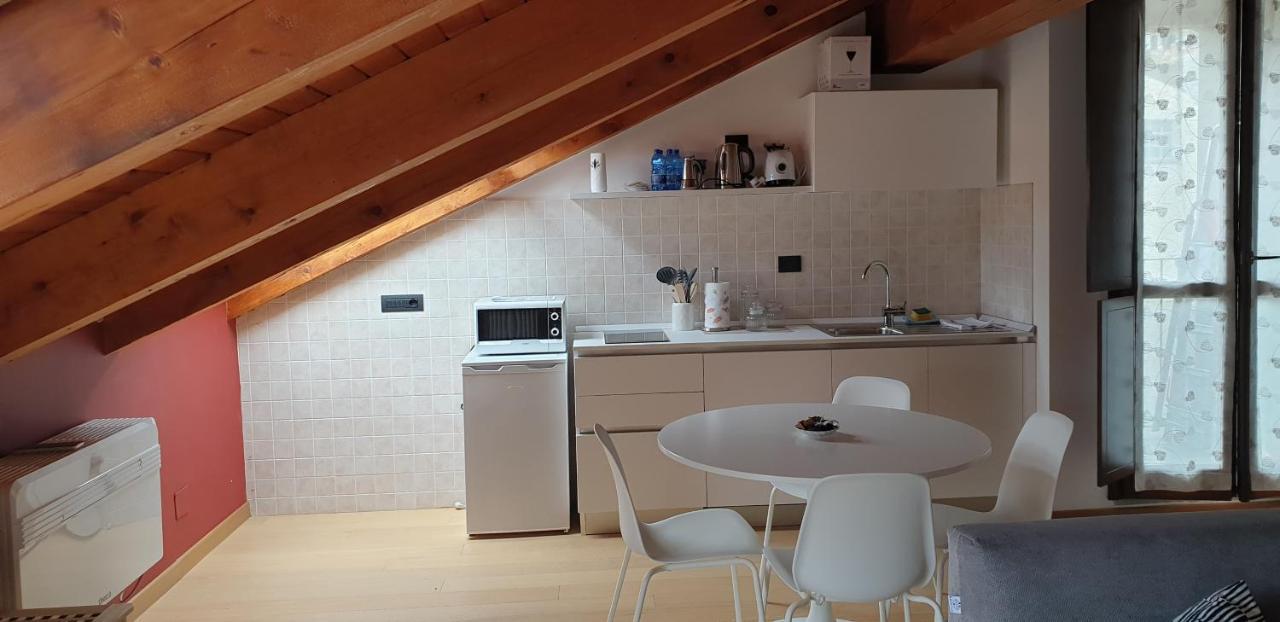 Appartamento Residenza Lavinia モンフォルテ・ダルバ エクステリア 写真