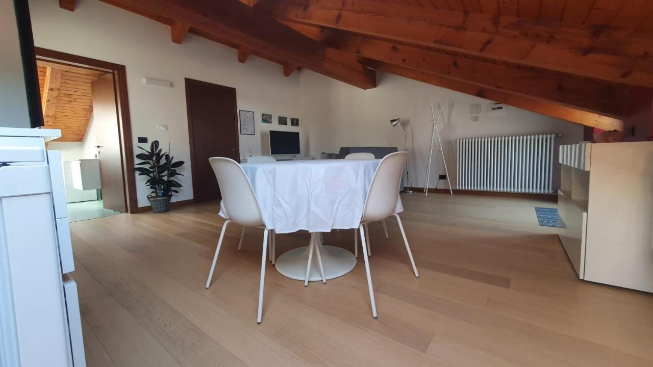 Appartamento Residenza Lavinia モンフォルテ・ダルバ エクステリア 写真